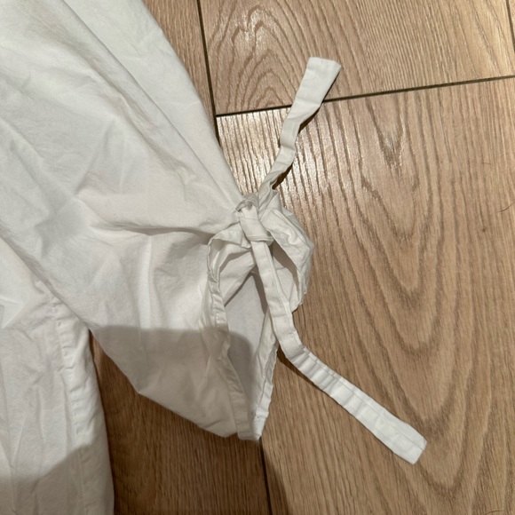 Aritzia Babaton off the shoulder blouse - Picture 6 of 7